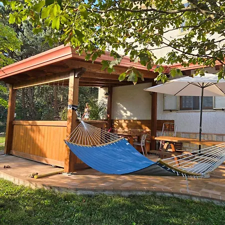 & Garden Apartment