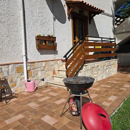 & Garden Apartment Castel Di Sangro