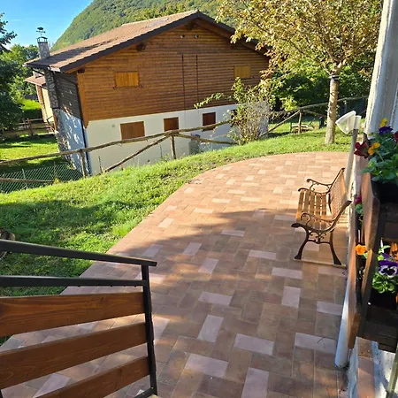 & Garden Apartment